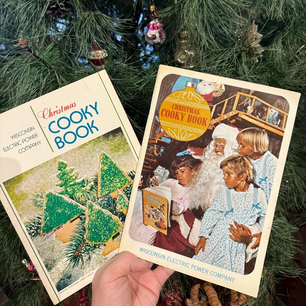 Vintage Wisconsin Electric Power Company Christmas Cooky Books - Set Of 2
